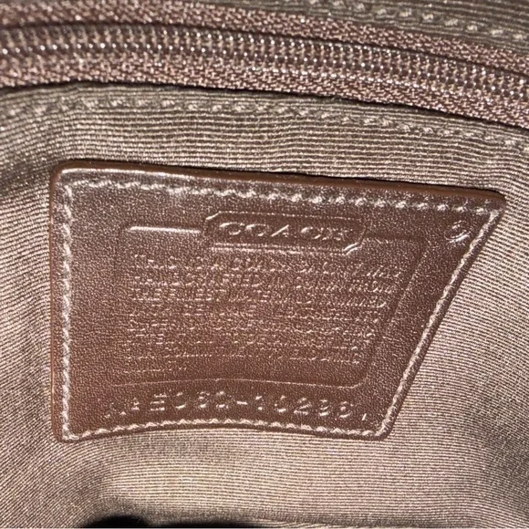 Coach Brown Leather Interior - Picture 2 of 3